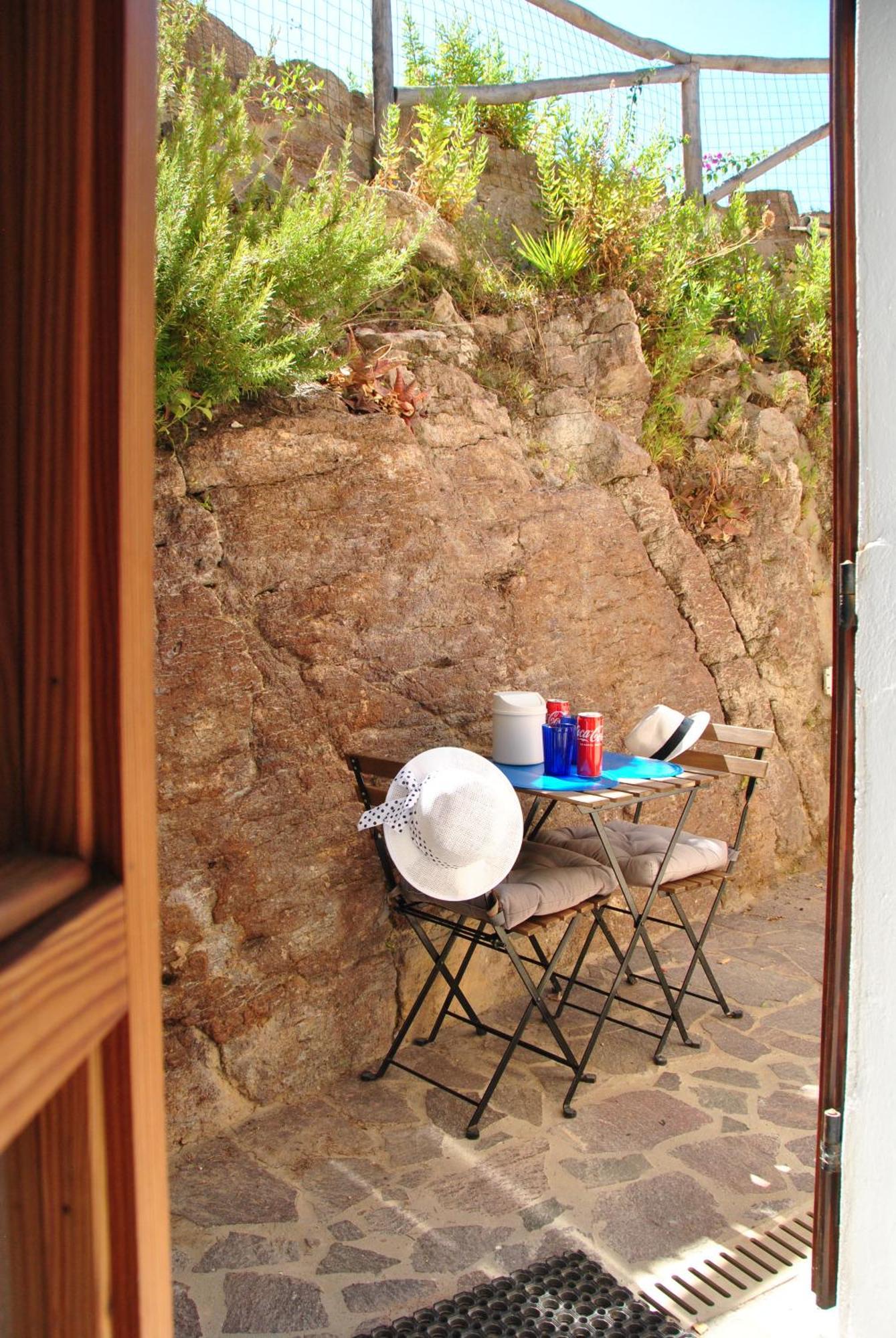 Casa Vacanze Casti - 41 Calasetta Exterior photo